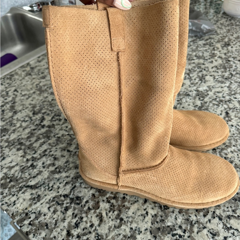 Ugg classic tall unlined and perforated boots - Picture 3 of 7